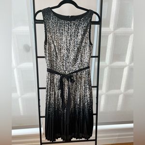 Adrianna Papell Pleat Fit & Flare Dress - Size 4 - Black / Ivory